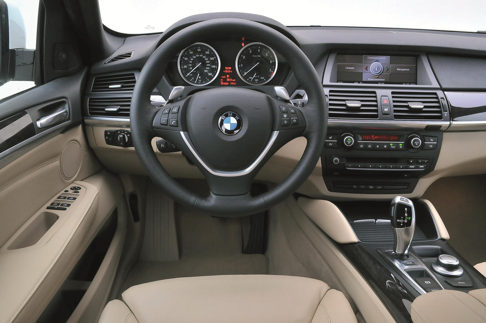 2010 BMW X6 M Review Editors Review  Car Reviews  Auto123