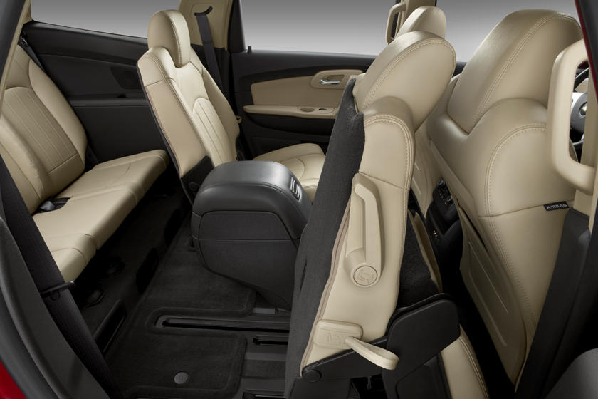 2010 Chevrolet Traverse Interior Photos Carbuzz - Leather Seat Covers For 2010 Chevy Traverse