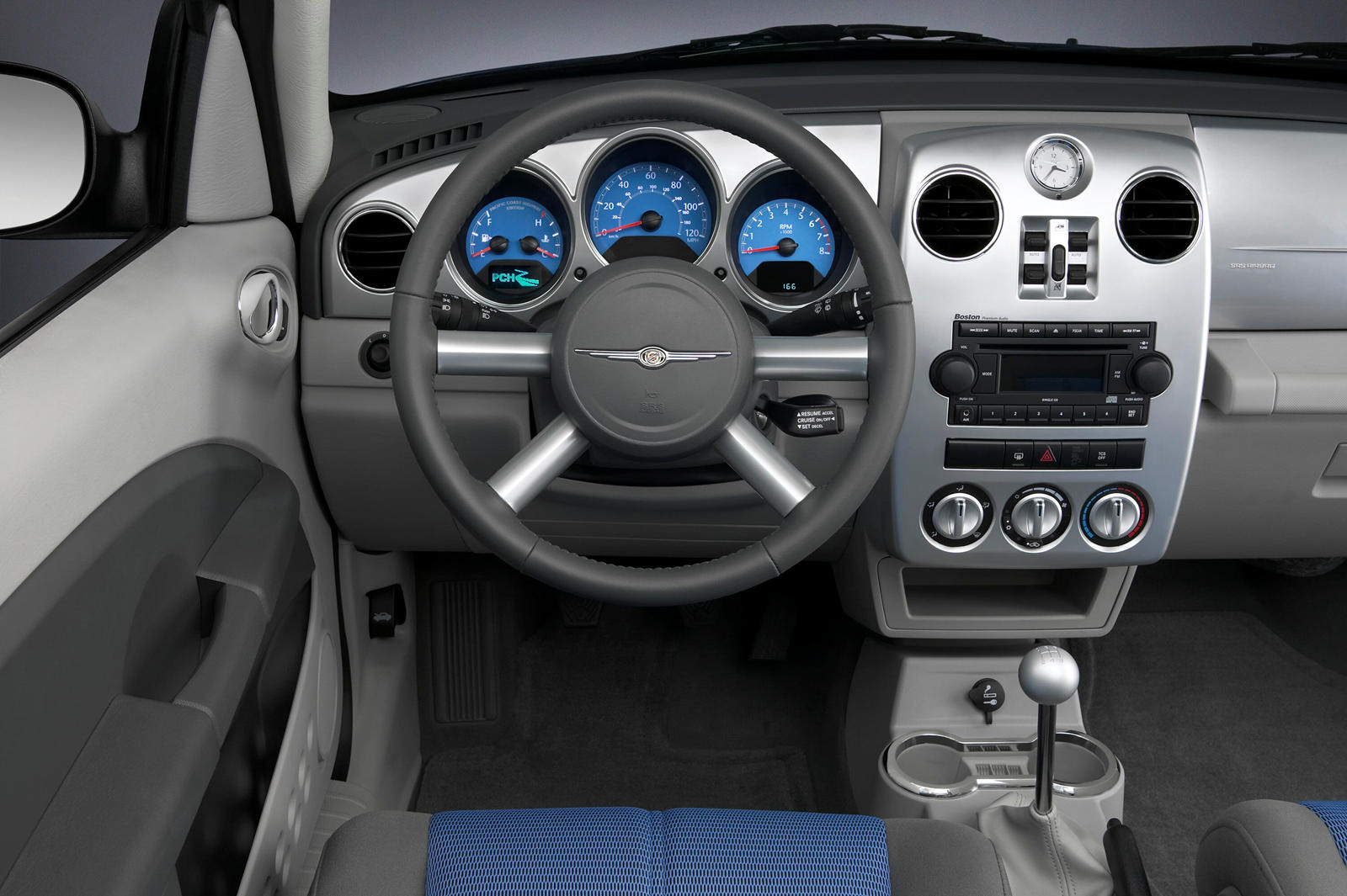 2010 Chrysler PT Cruiser Central Console