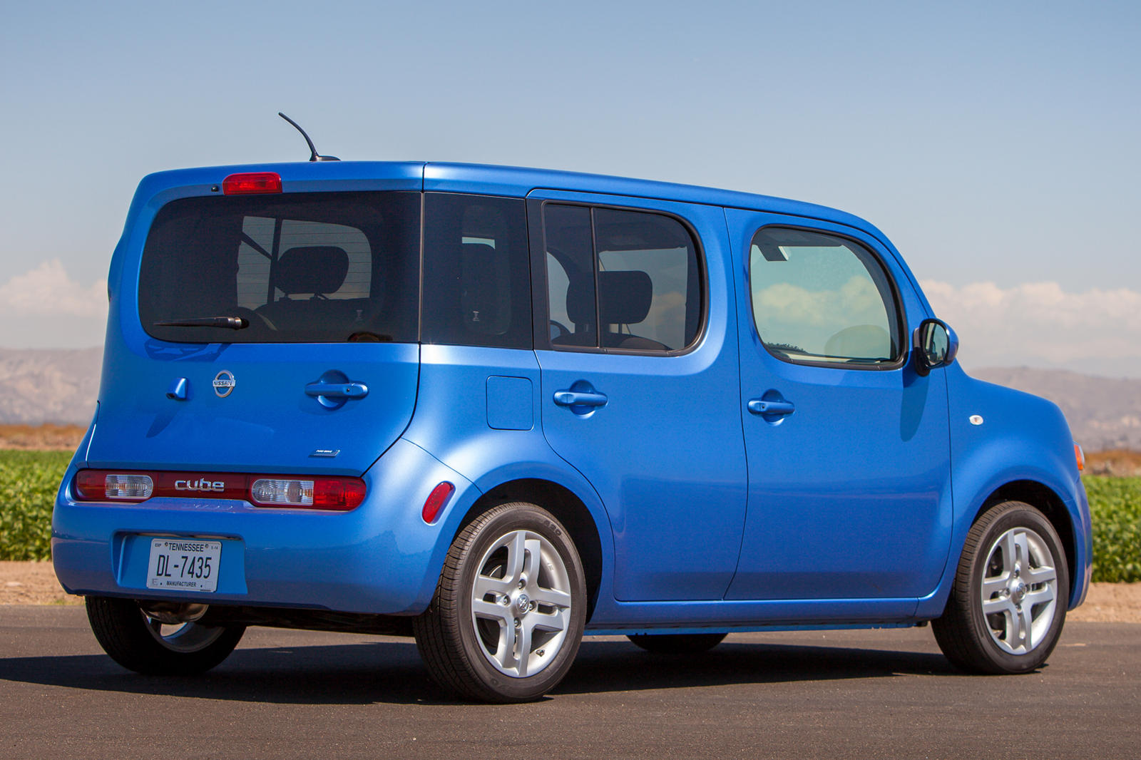 2010 Nissan Cube Review, Trims, Specs, Price, New Interior Features