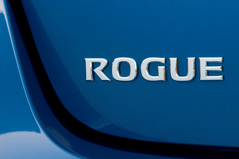 2010 Nissan Rogue Exterior Photos | CarBuzz