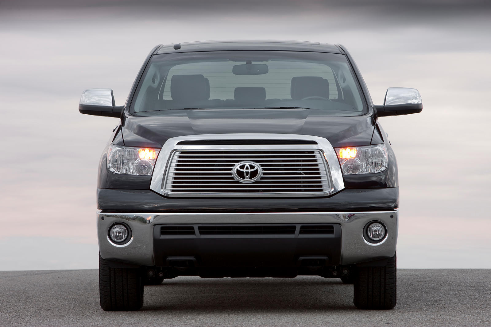 2010 Toyota Tundra Front View