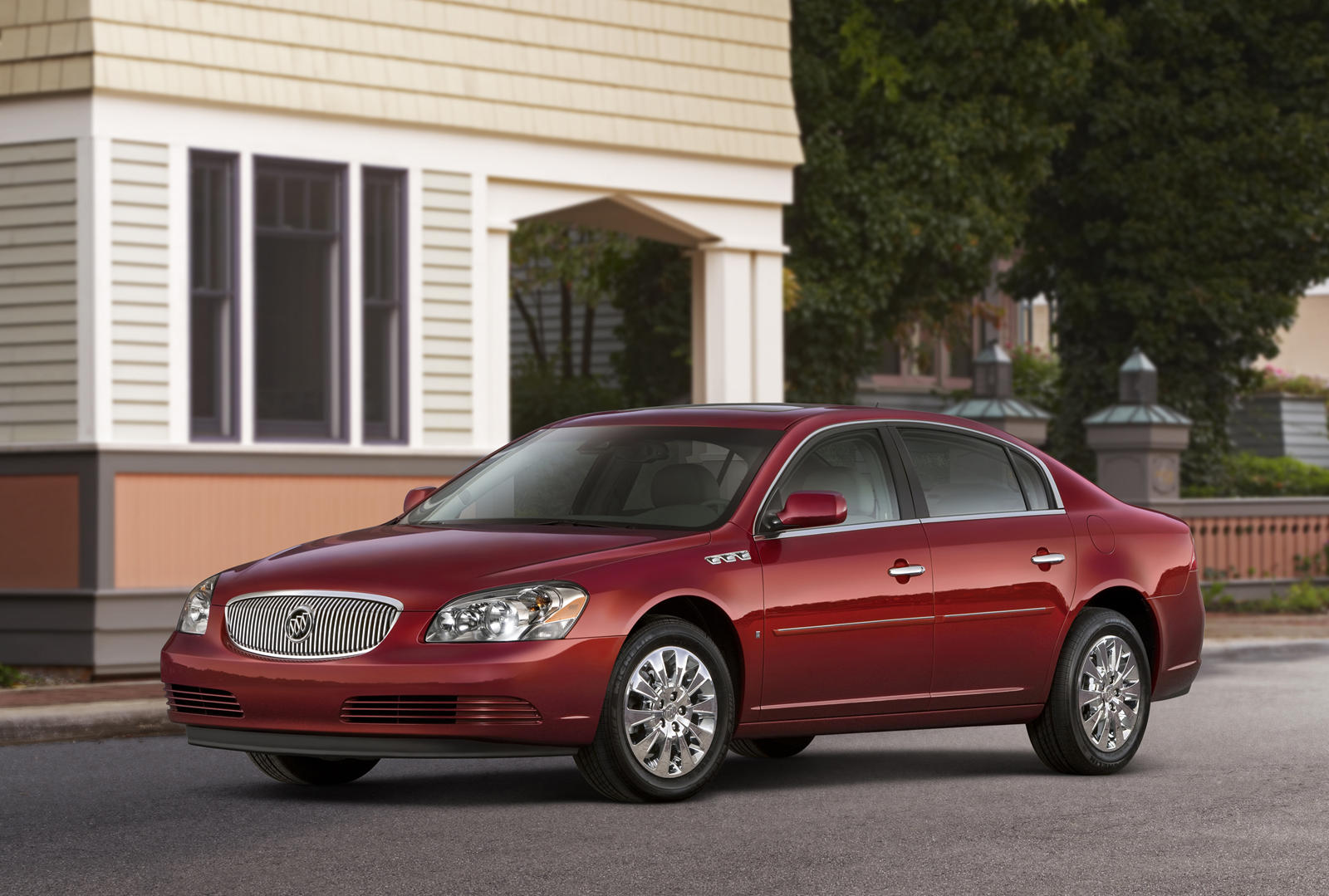 2011 Buick Lucerne Front Angle View