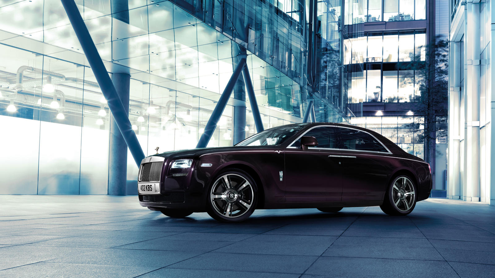 2011 Rolls-Royce Ghost Front Angle View