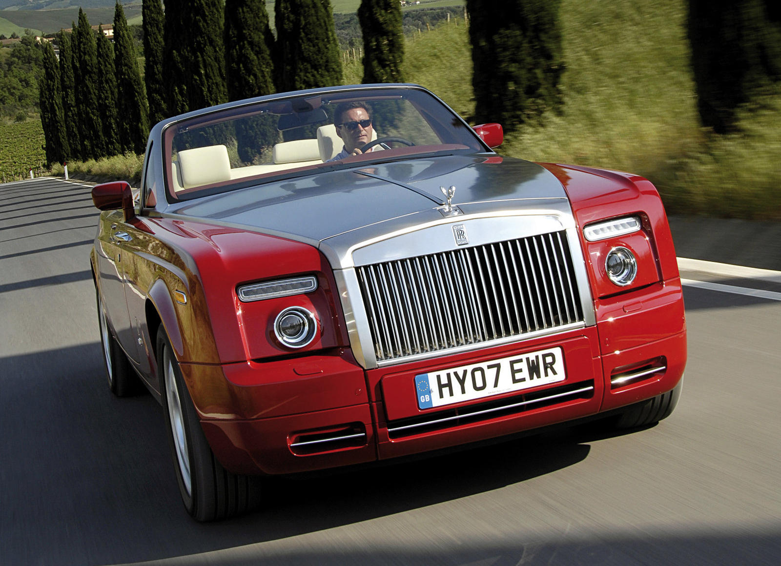 Роллс ройс страна. Роллс Ройс Фантом. Rolls Royce Phantom Drophead 2008. Rolls Royce Phantom Drophead 2010 года. Роллс Ройс купе 2008.