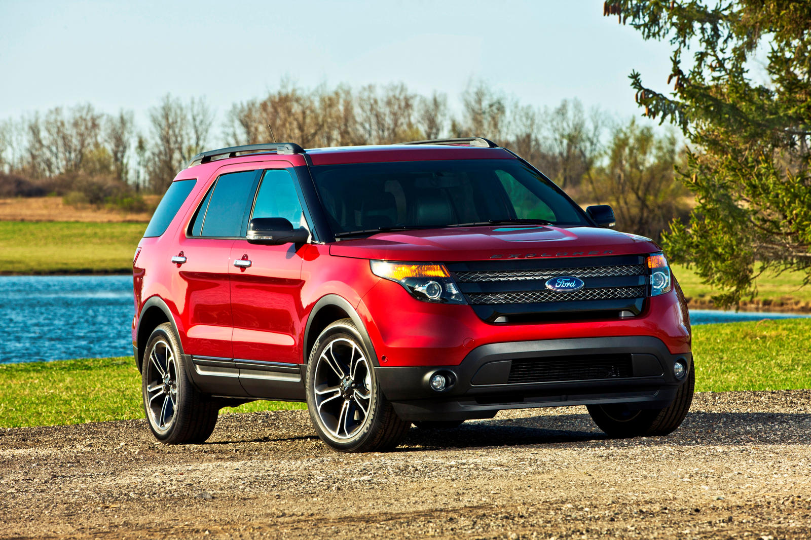 2012 Ford Explorer Front Angle View