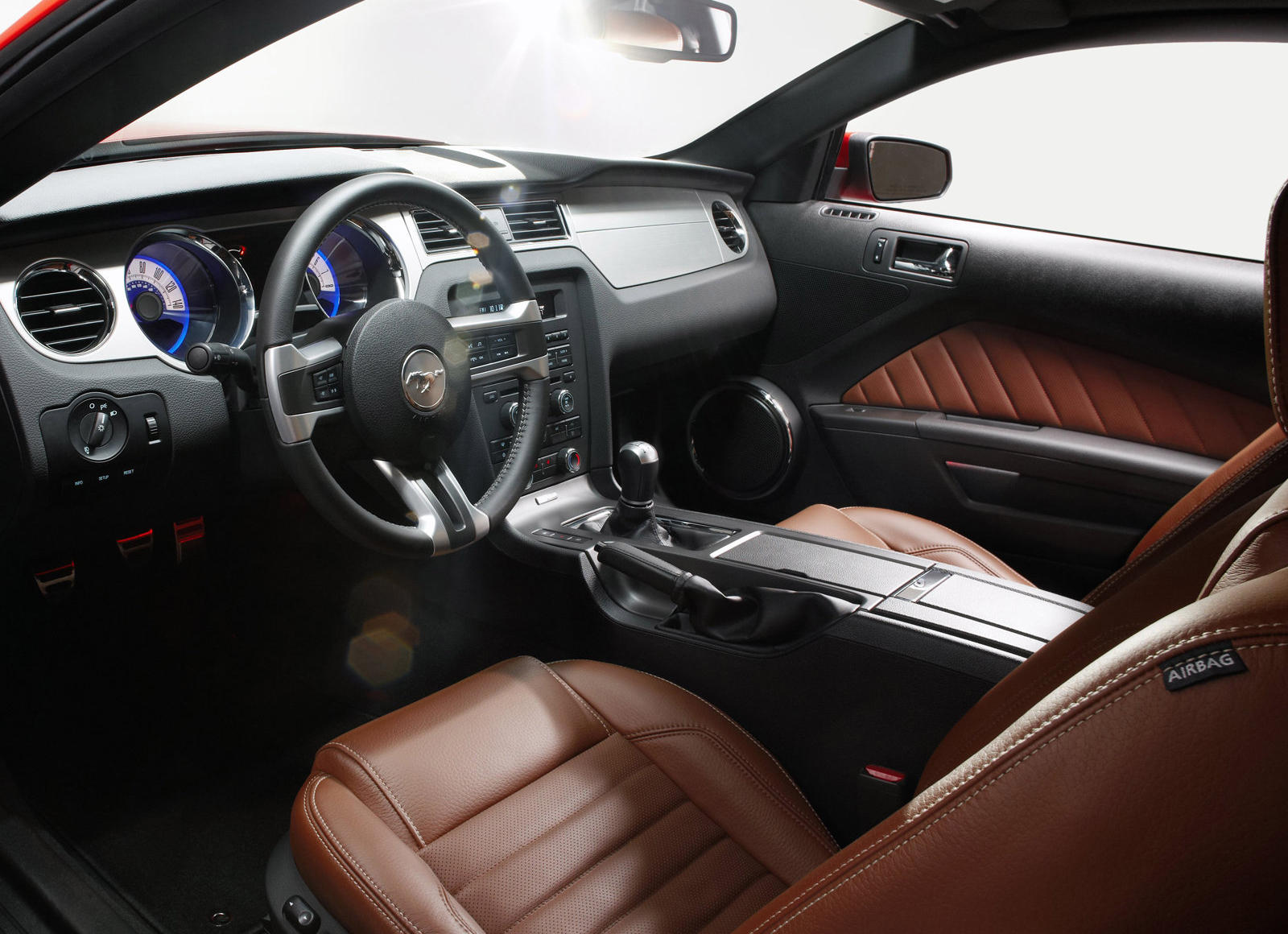Clunky Snooze small 2012 Ford Mustang GT Coupe Interior Photos | CarBuzz