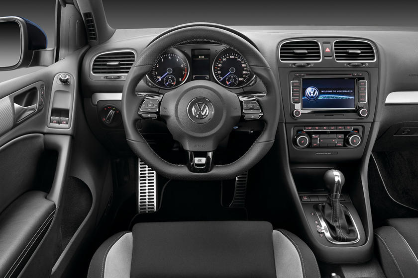  Revisión de Volkswagen Golf R, adornos, especificaciones, precio, nuevas características interiores, diseño exterior y especificaciones