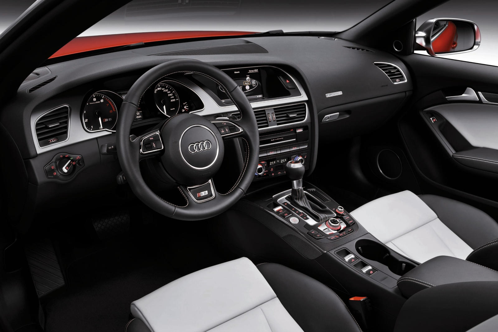 2013 Audi S5 Convertible Dashboard