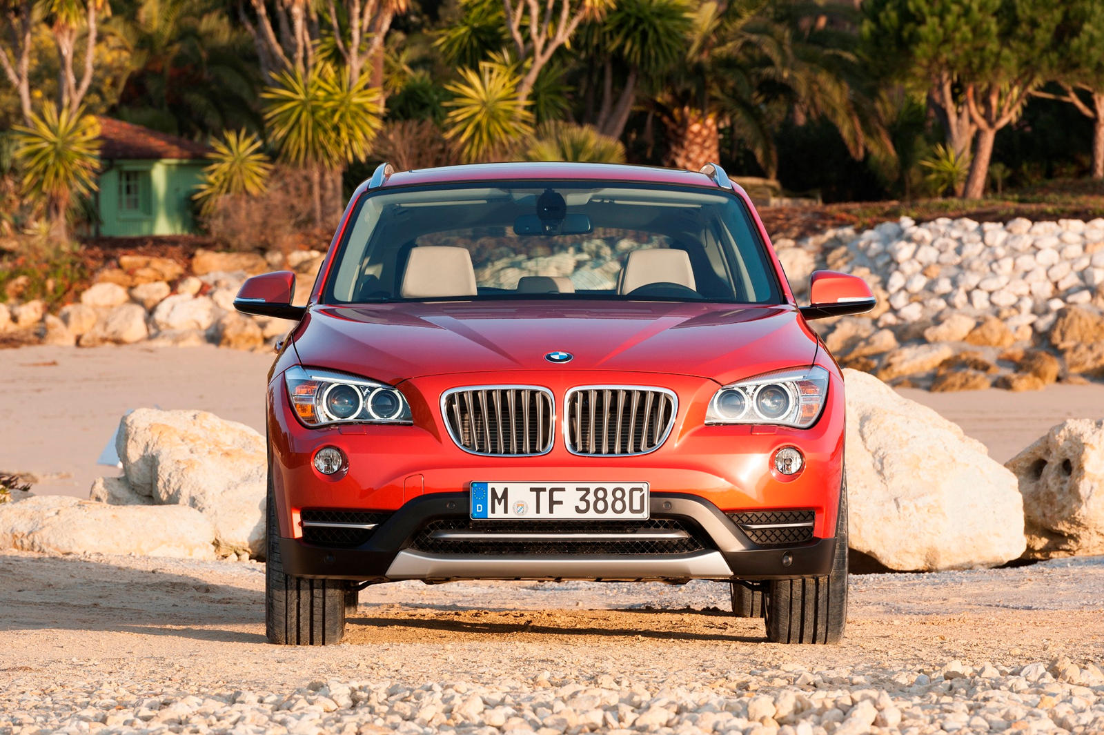 2013 BMW X1 Front View