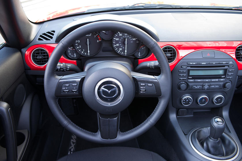  2013 Mazda MX-5 Miata: revisión, detalles, especificaciones, precio, nuevas características interiores, diseño exterior y especificaciones |  CarBuzz