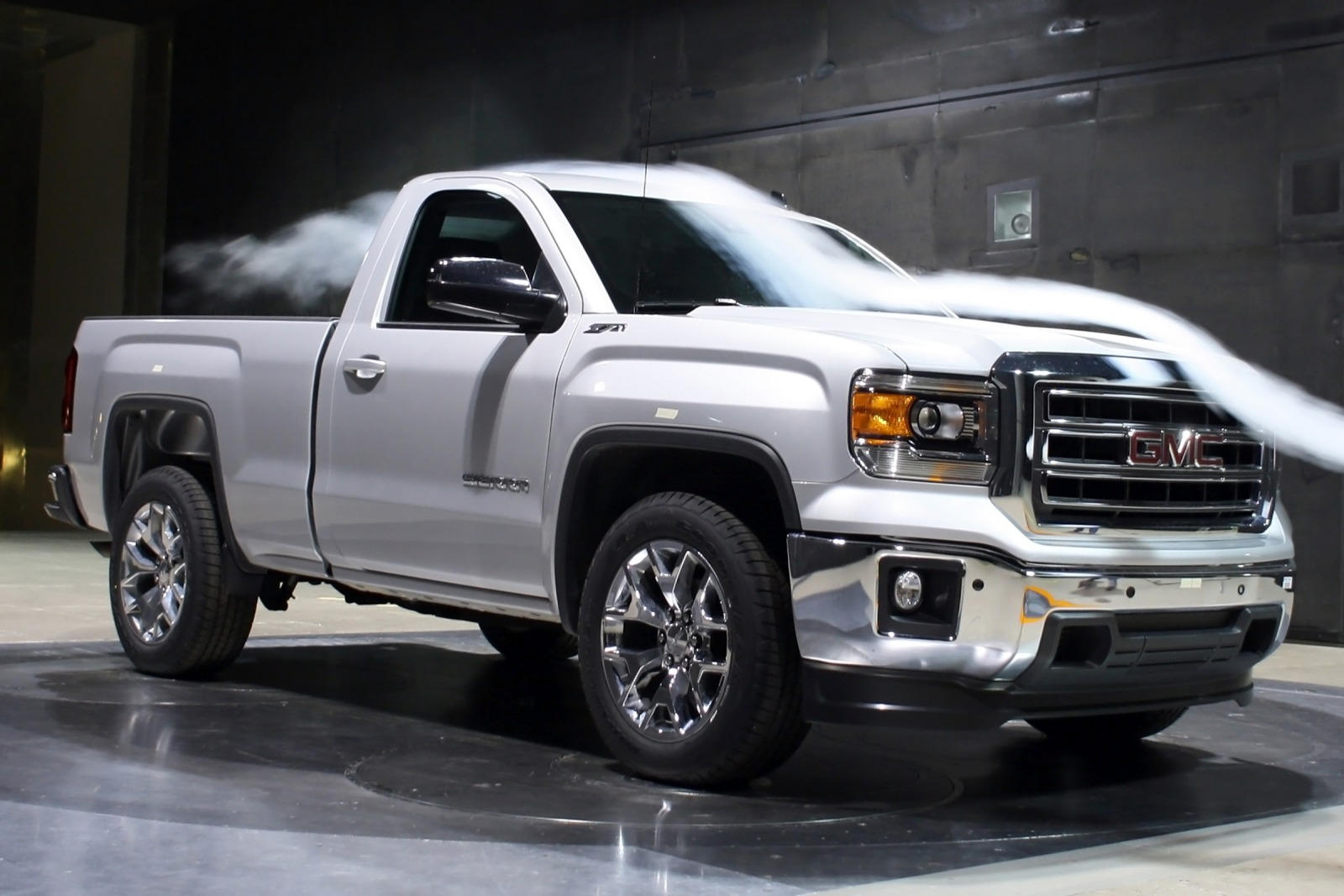 2014 GMC Sierra 1500 Front Angle View