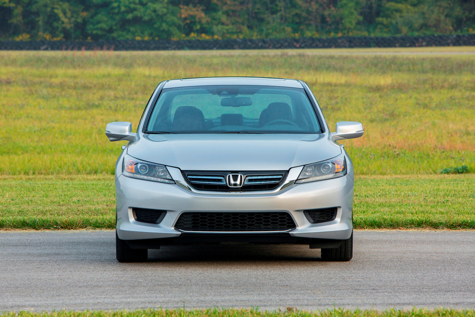 2014 Honda Accord Hybrid Front View