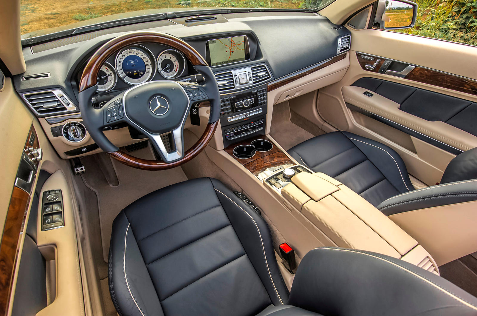 2014 Mercedes-Benz E-Class Convertible Dashboard