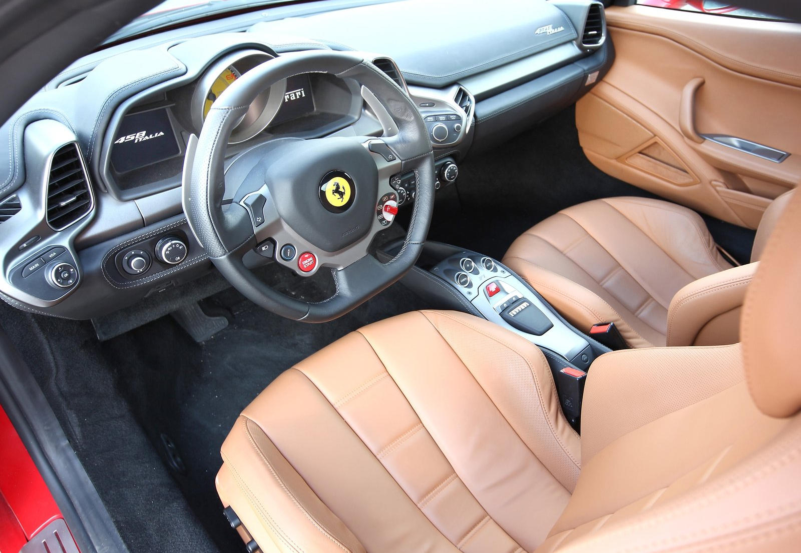 2015 Ferrari 458 Italia Dashboard Carbuzz 586370 1600 