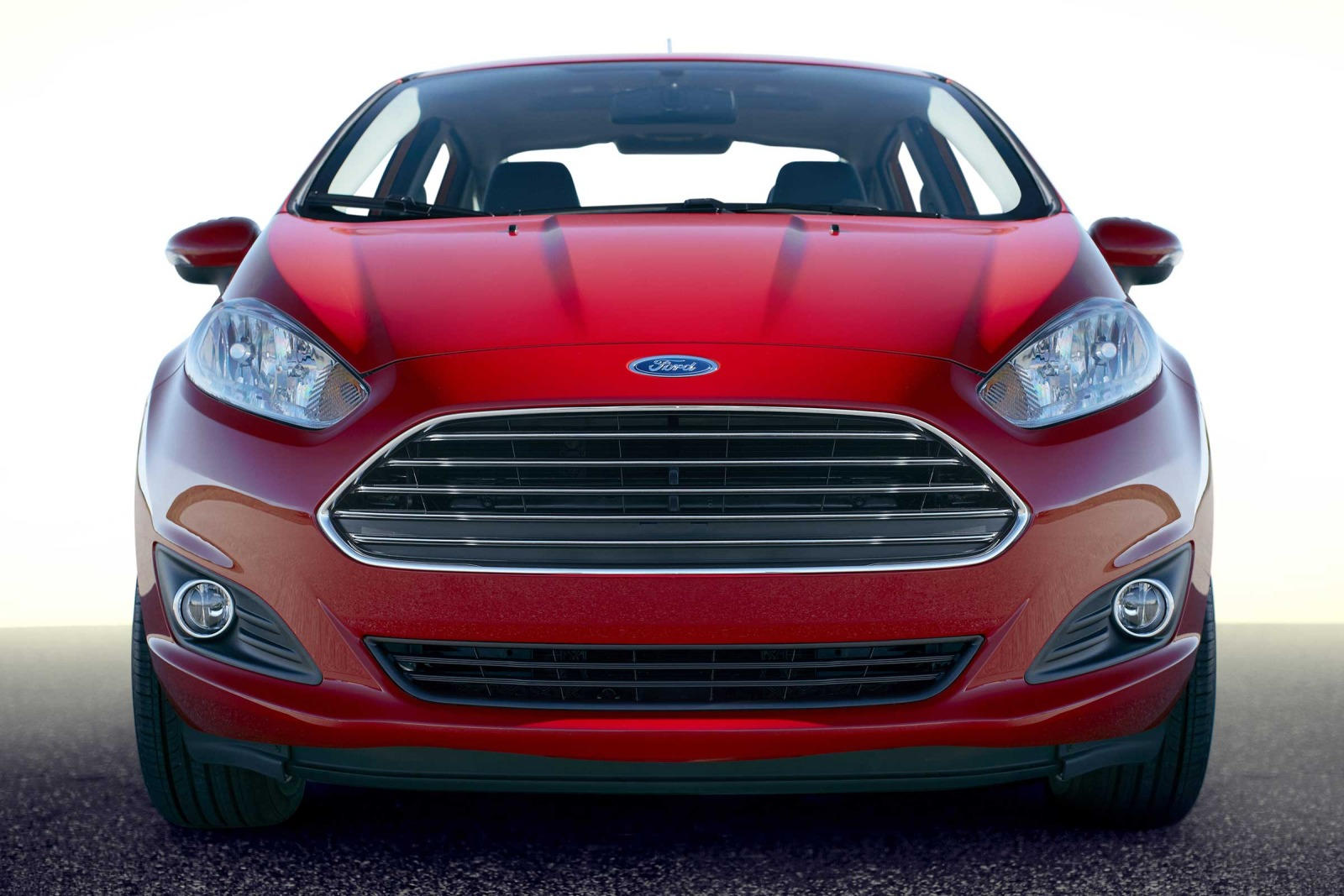 2015 Ford Fiesta Sedan Front View