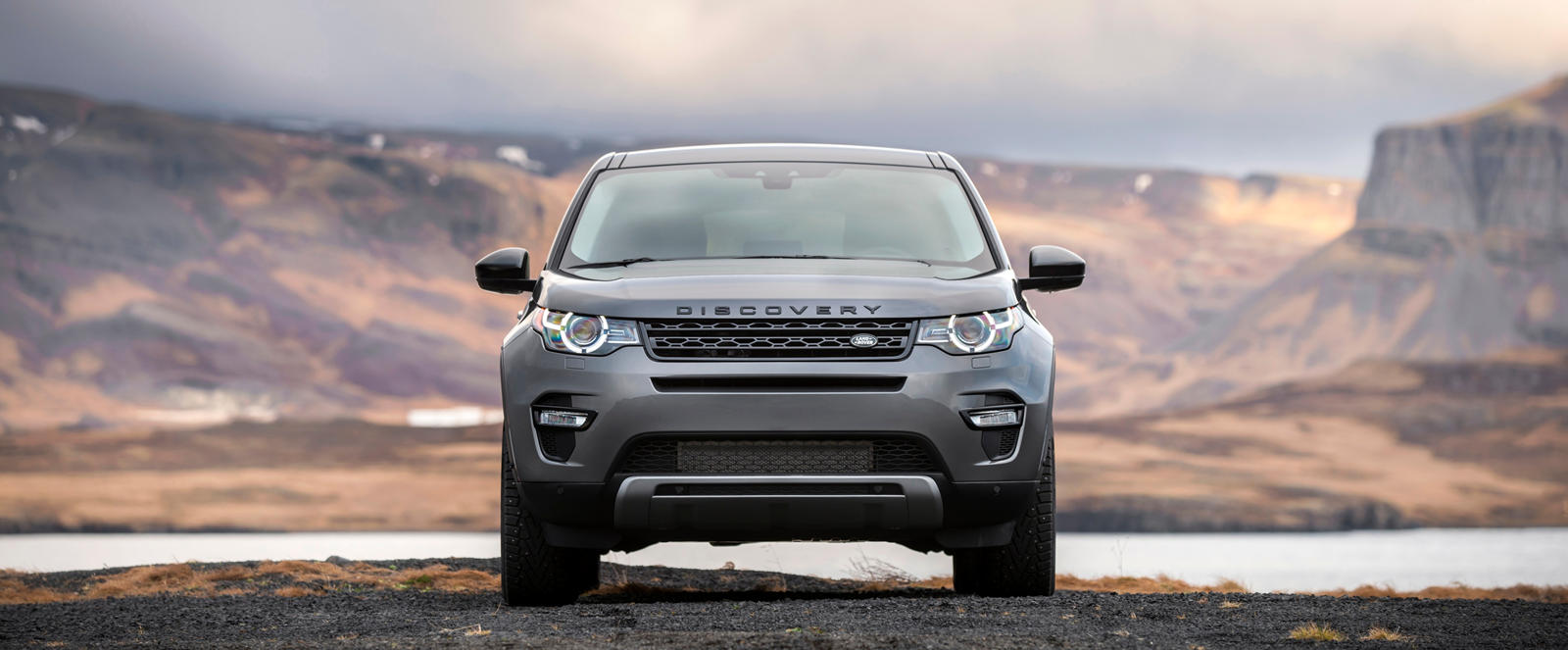 2015 Land Rover Discovery Sport Front View
