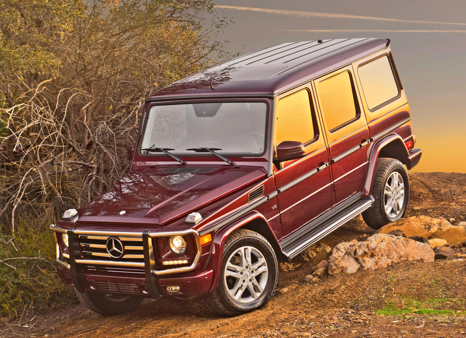 2015 Mercedes-Benz G-Class Front Angle View