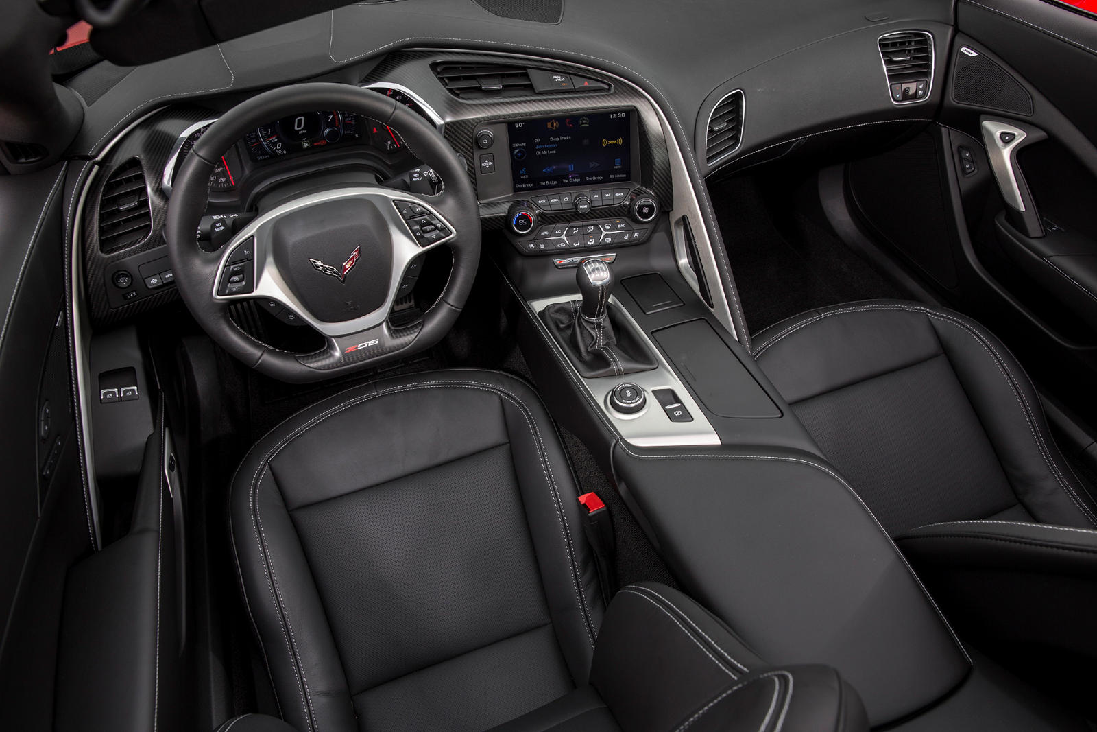 2016 Chevrolet Corvette Stingray Coupe Central Console