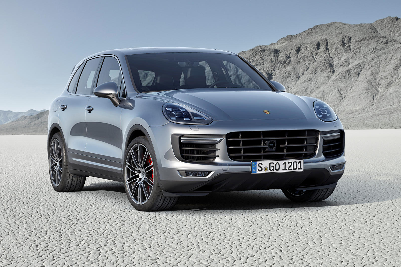 2016 Porsche Cayenne Turbo Front Angle View