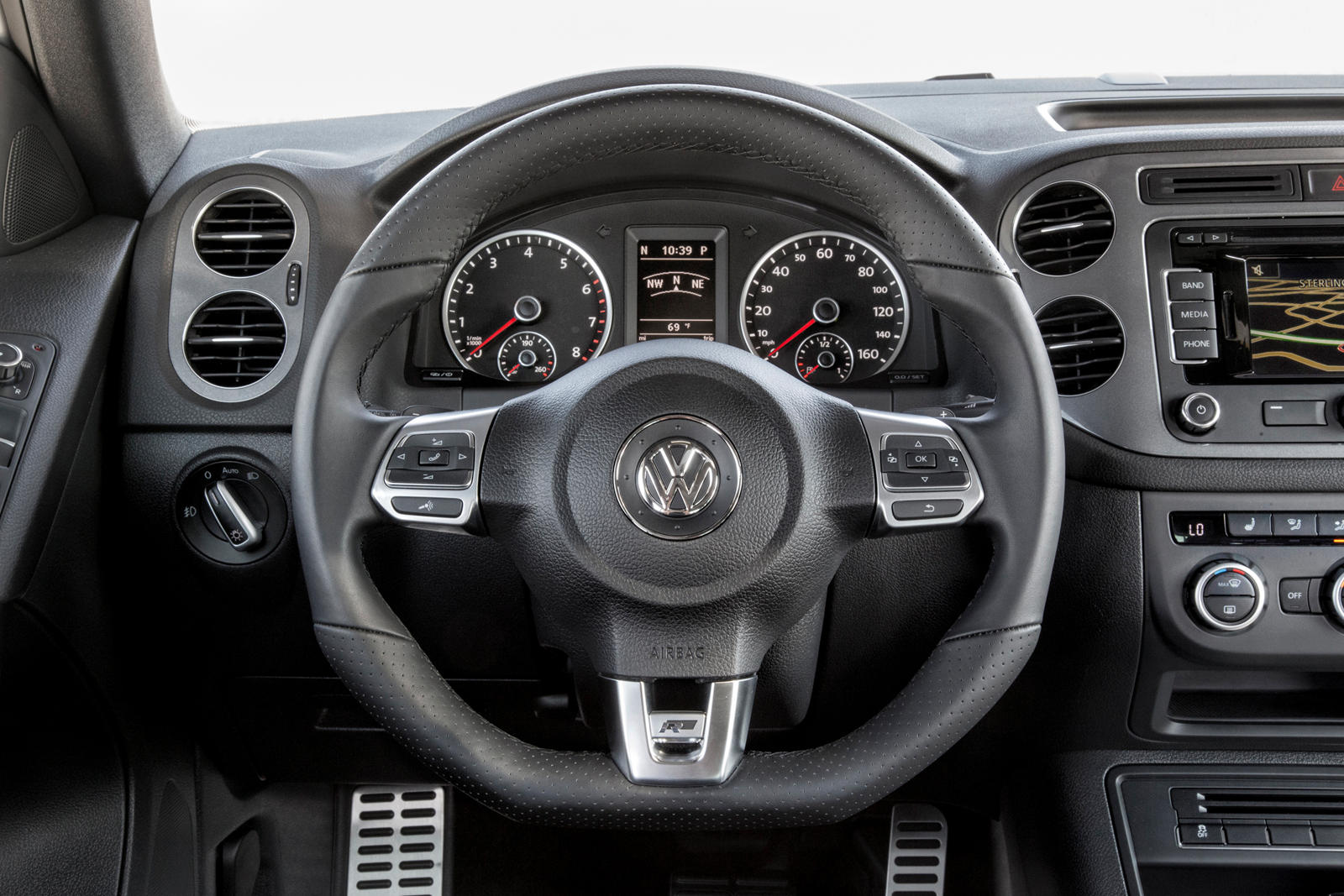 courtesy Bother lawyer 2016 Volkswagen Tiguan Interior Photos | CarBuzz