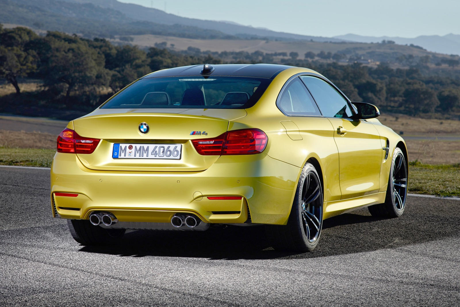 2017 BMW M4 Coupe: Review, Trims, Specs, Price, New Interior Features