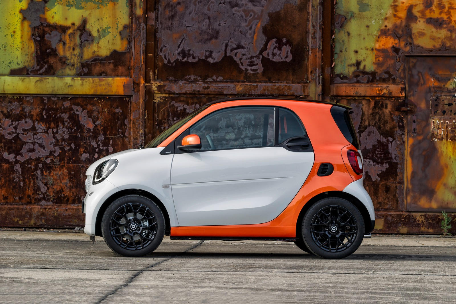 2017 smart fortwo Review Trims Specs Price New Interior Features 