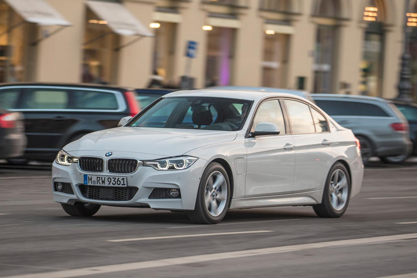 2018 BMW 3 Series Hybrid Review, Trims, Specs and Price