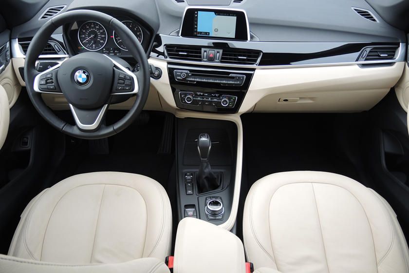  Revisión del BMW X1, adornos, especificaciones, precio, nuevas características interiores, diseño exterior y especificaciones