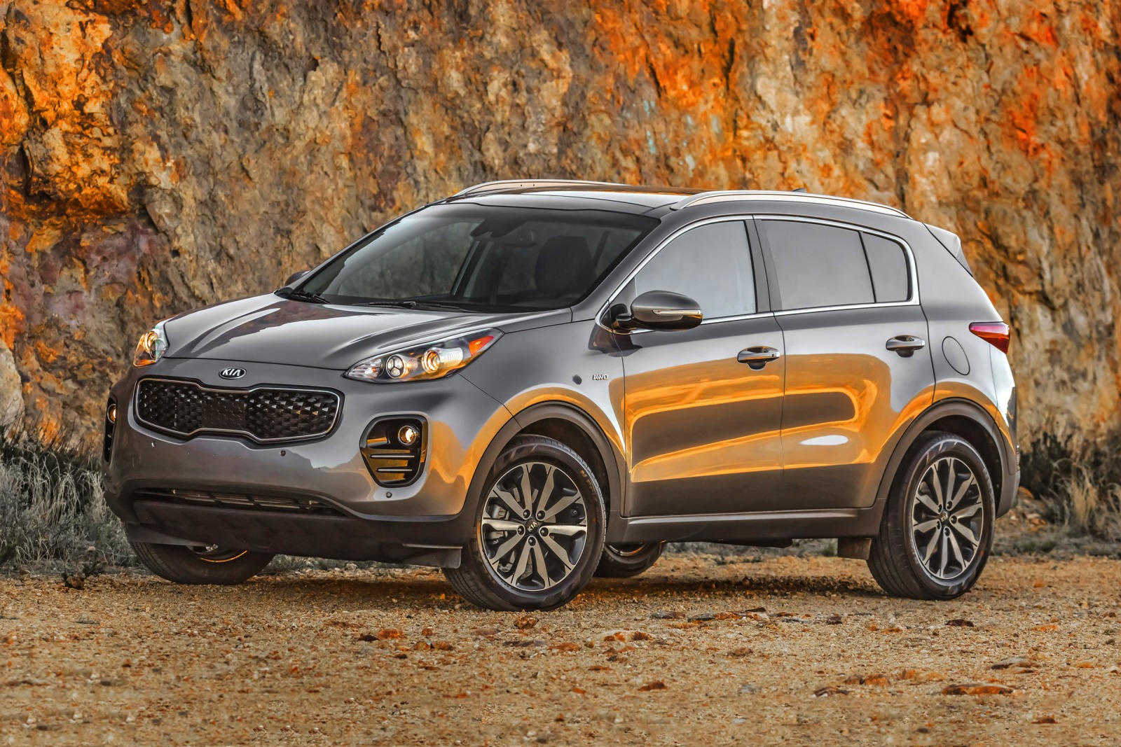 2018 Kia Sportage: Review, Trims, Specs, Price, New Interior Features,  Exterior Design, and Specifications