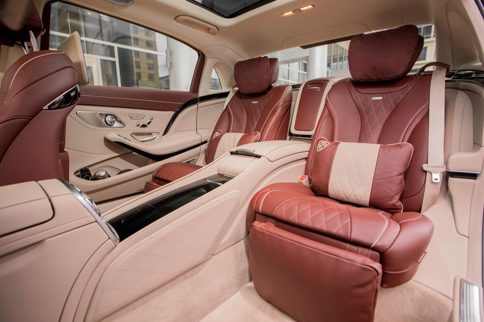 Andes Oops Welcome 2018 Mercedes-Maybach S Interior Photos | CarBuzz