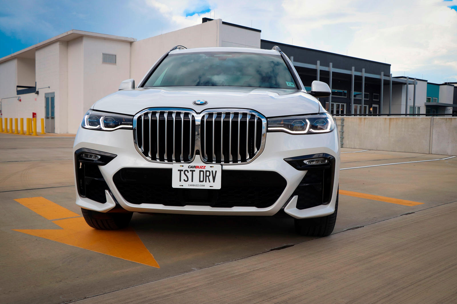 2019 BMW X7 Front View