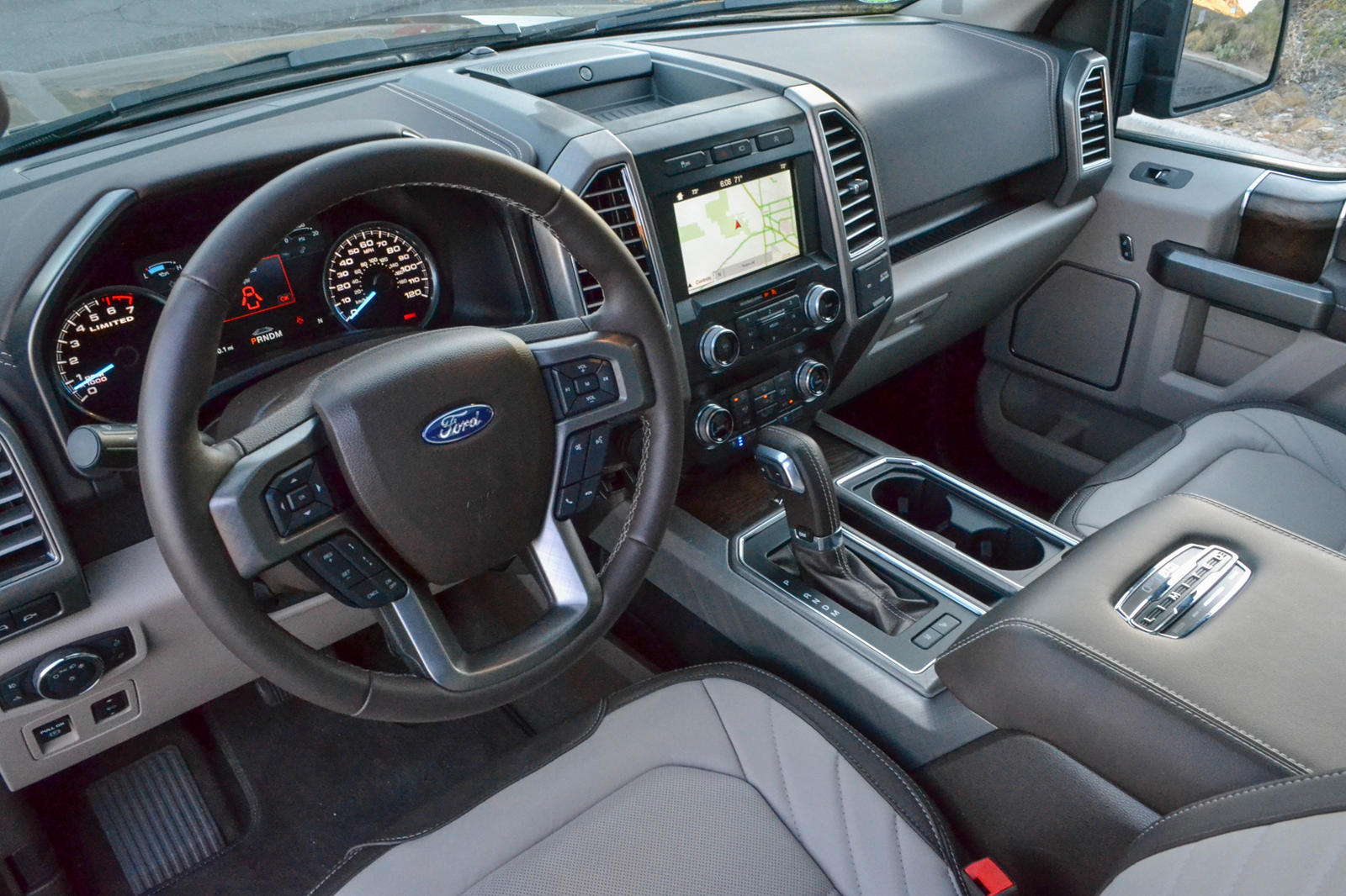 View Photos, Open Photo Gallery - 2019 Ford F150 Lariat Interior  Transparent PNG - 800x400 - Free Download on NicePNG