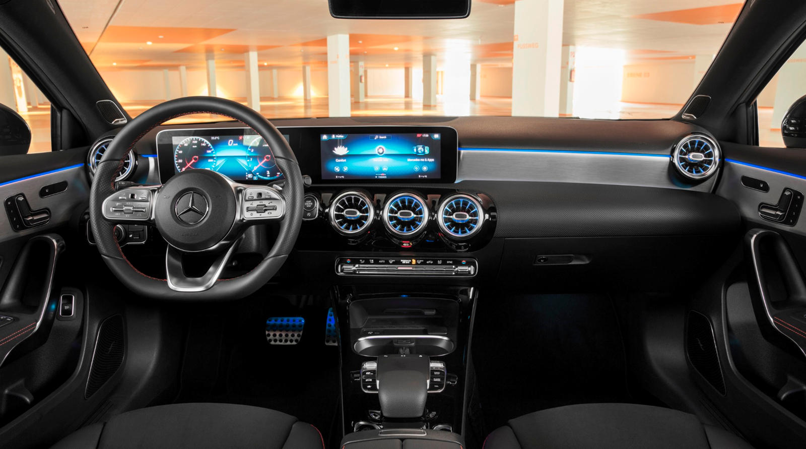 2019 Mercedes-Benz A-Class Sedan Dashboard