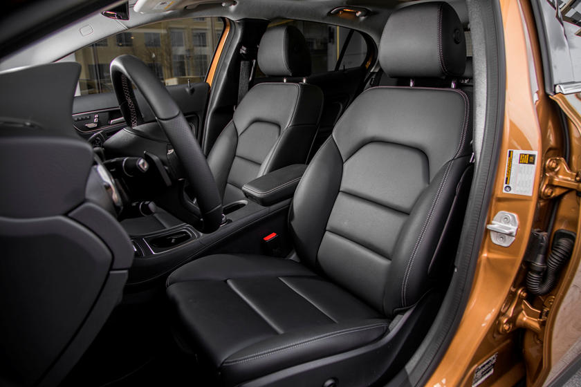 2019 Mercedes Benz Gla Class Suv Interior Photos Carbuzz