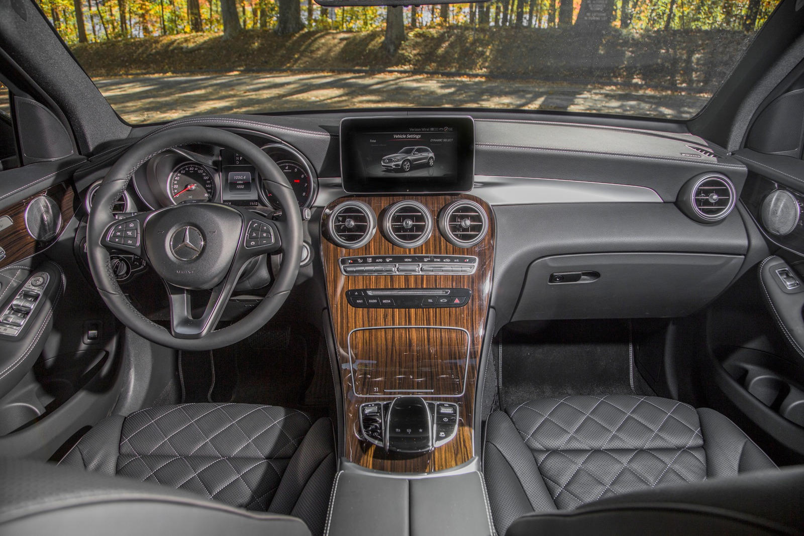 2019 Mercedes-Benz GLC-Class SUV Dashboard