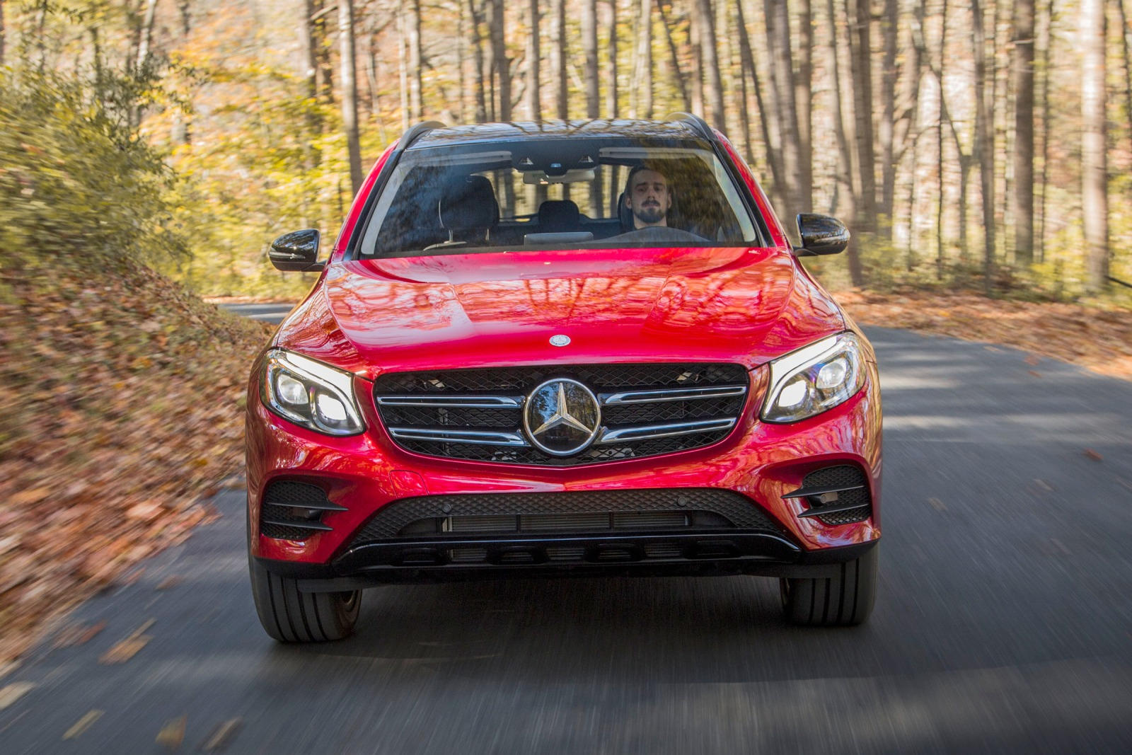 2019 Mercedes-Benz GLC-Class SUV Front View Driving