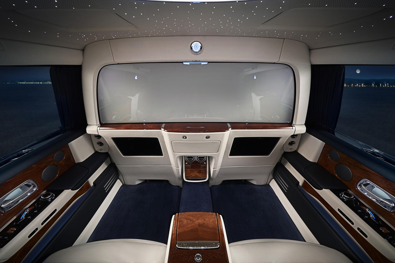 2019 RollsRoyce Phantom Tranquillity  Interior  Caricos