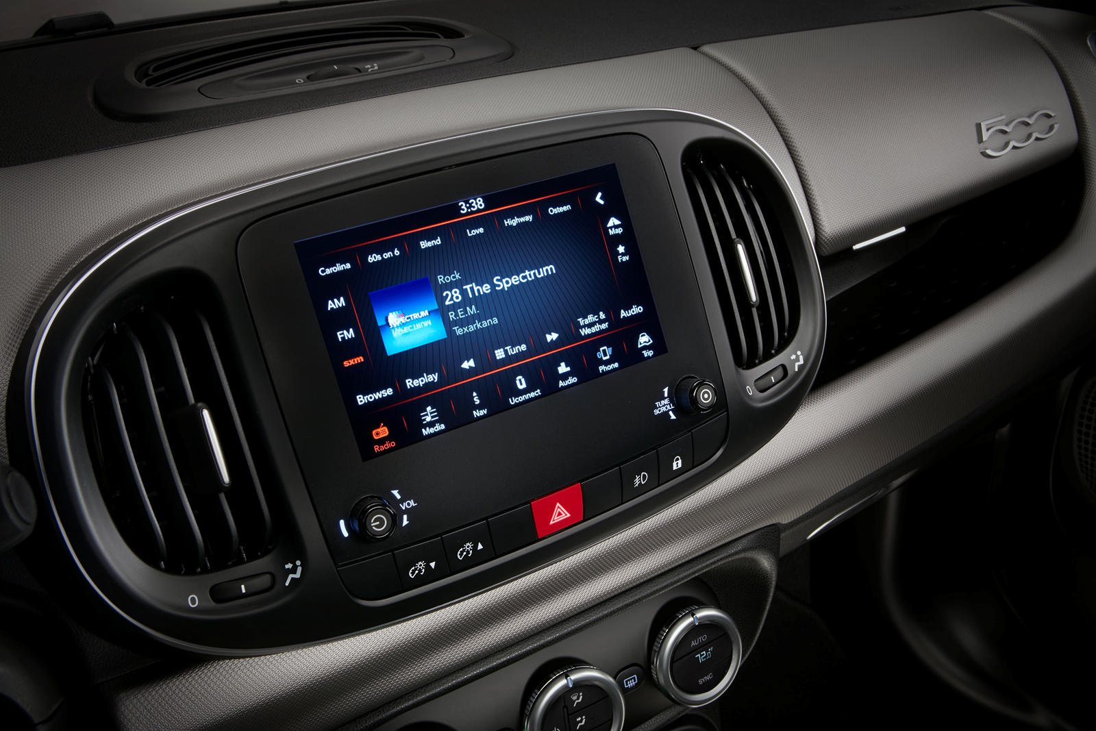 Used Fiat 500L Hatchback (2012 - 2022) interior | Parkers