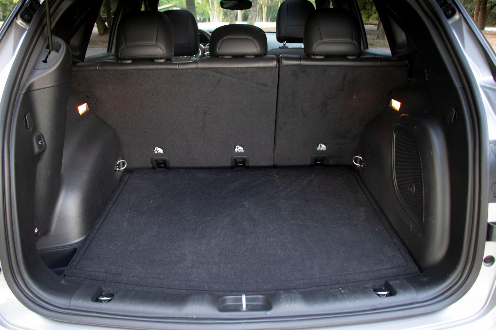 jeep compass trunk space air mattress