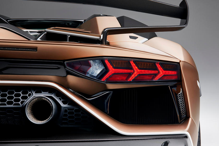 Lamborghini Aventador Svj Roadster Review Trims Specs Price New Interior Features Exterior Design And Specifications Carbuzz