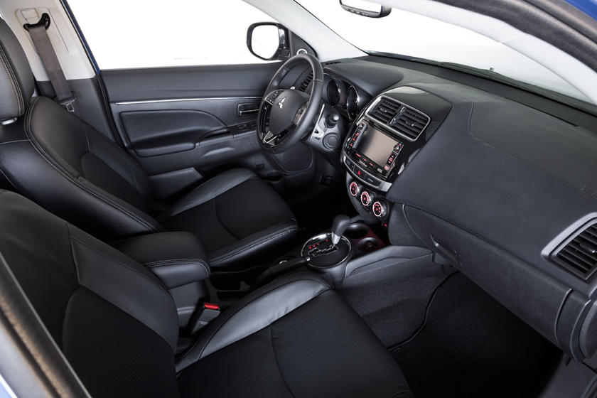 2020 Mitsubishi Outlander Sport Interior Photos Carbuzz