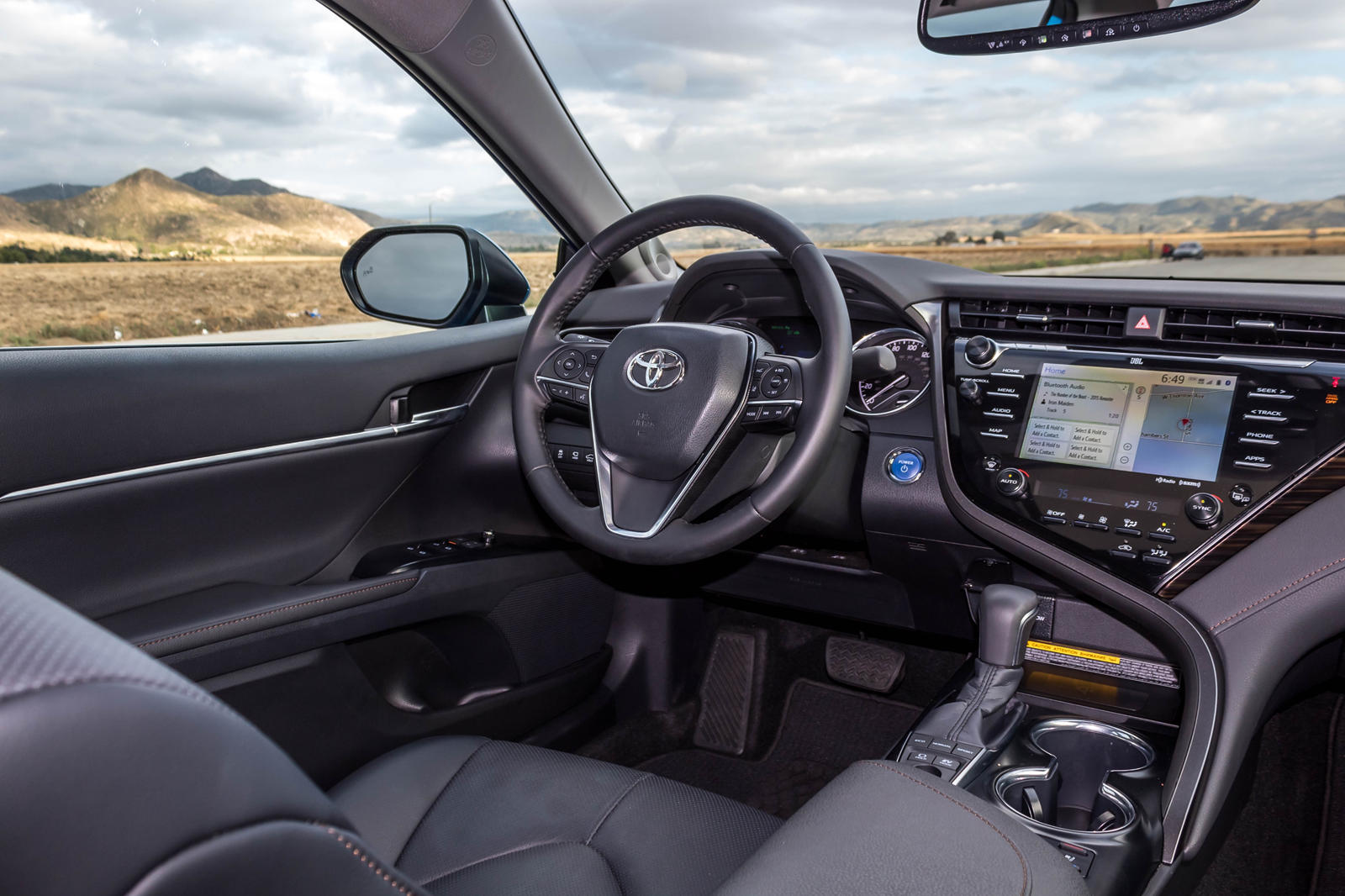 2020 Toyota Camry SL Hybrid Review | Tech, Consumption And Value