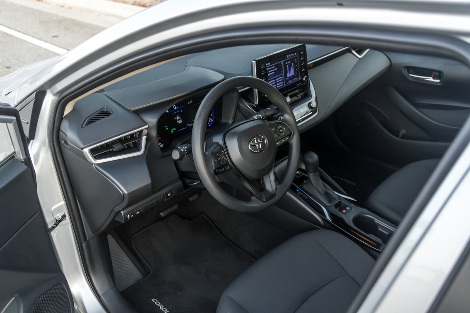 2020 Toyota Corolla Hybrid Central Control Panel