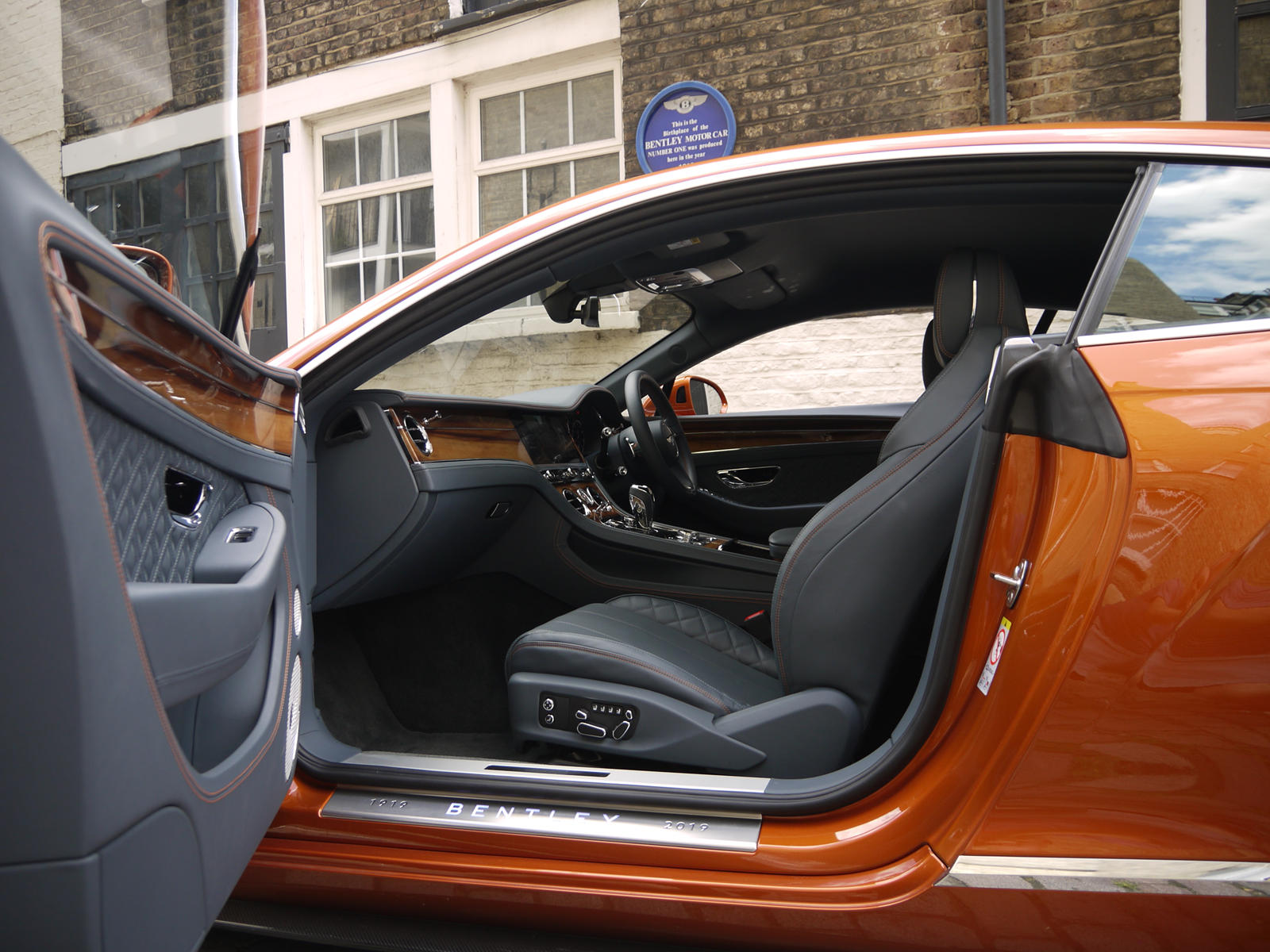 2021 Bentley Continental GT Front Seat