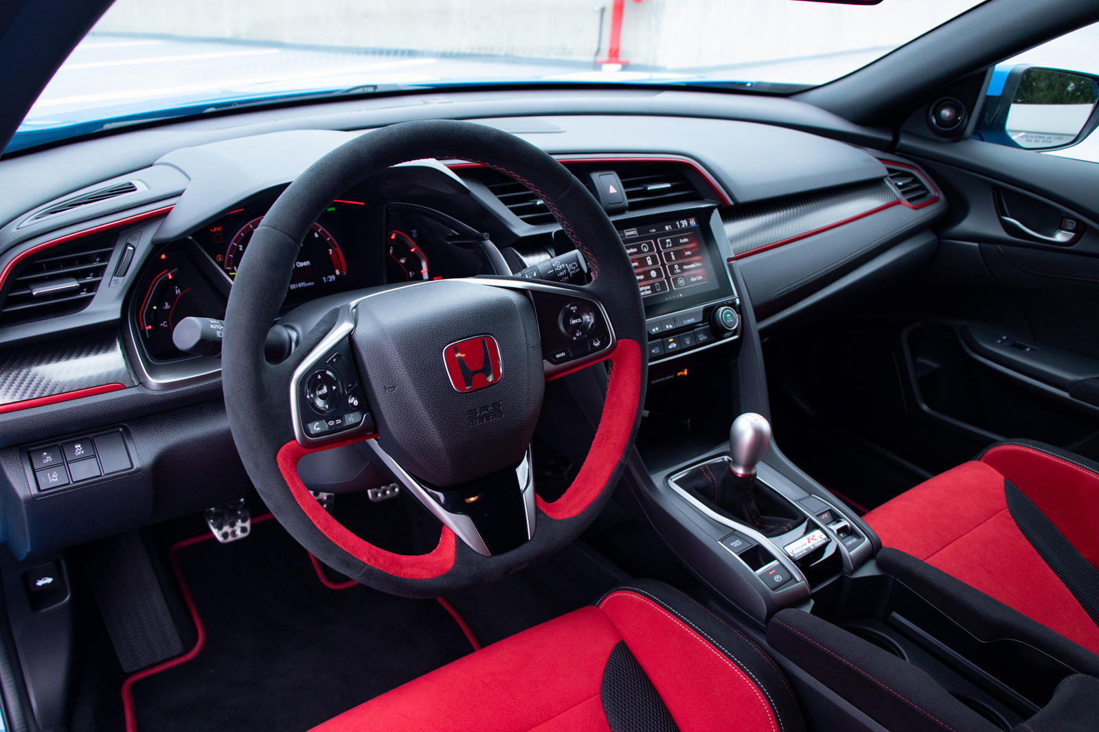 Honda Civic Type R (2017-2021) Interior Layout & Technology | Top Gear