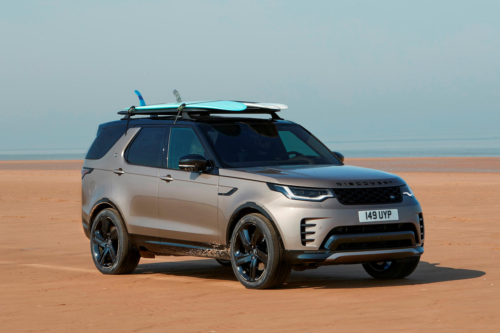 2021 land rover discovery blue