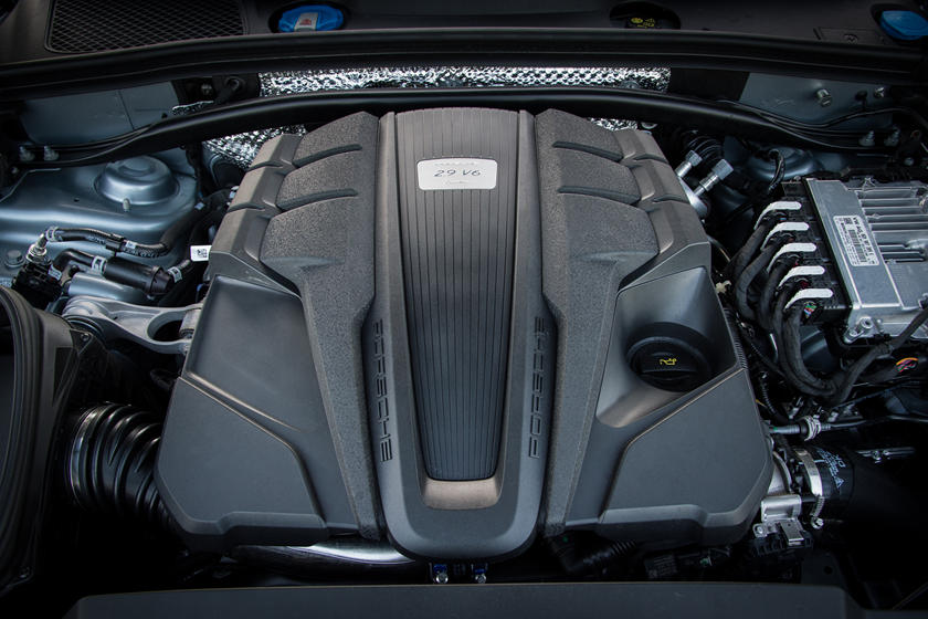2021 Porsche Macan Turbo Performance: Engine, Horsepower, MPG, Transmission  | CarBuzz