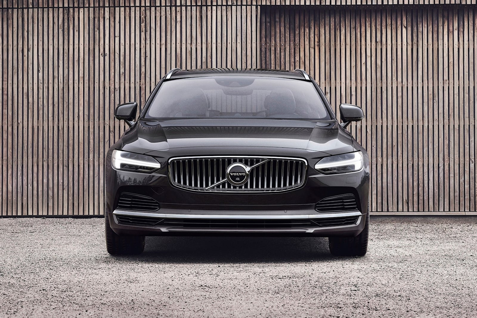 2021 Volvo S90 Recharge Front View