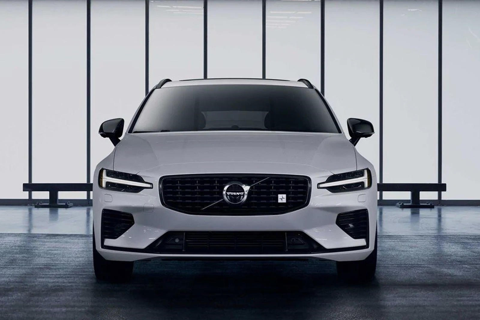 2021 Volvo V60 Recharge Front View